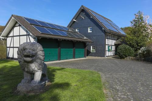 Ennenbach House | Welcoming Jagdschloss Stift Ennenbach with Oceanfront Views