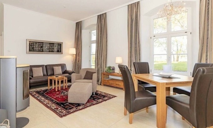 Hohen Niendorf Apartment | Jagdschloss WE 9: comfortable and high-quality furnished 2-room apartment