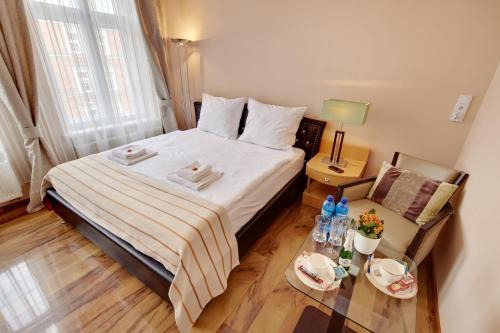 Katowice Apartment | Quality Stay at Jagiellońska 3 ApartHotel with Kitchen