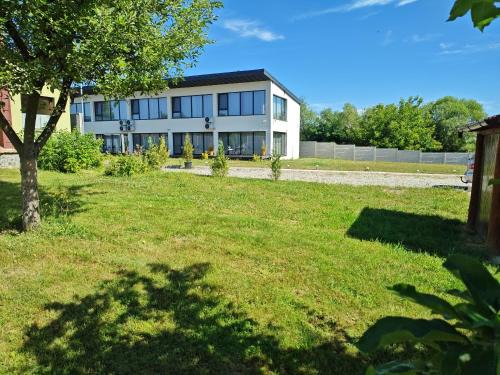 Avrig Cabin | Family-Friendly Retreat at JAI GIRIDHARI - Rated 9.8/10