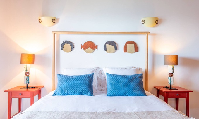 Prainha House | Discover Jaime's House: Family-Friendly with Private Pool