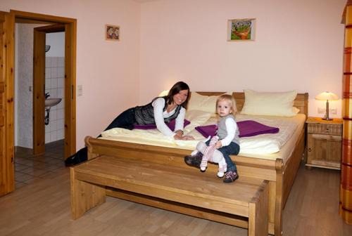 Freiamt Apartment | Pet-Friendly Getaway at Jakobsbauernhof with Ocean Views