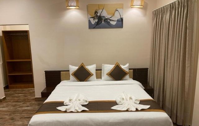 Madari Hat Hotel | Jaldapara Forest Tourist Lodge JFTL