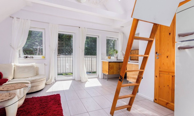 Gdynia Apartment | Jałowcowa Apartment with Mezzanine