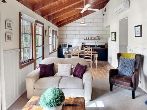 Jamieson House | Jamieson Cottage 3 - By the River