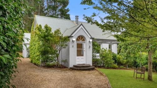 Wentworth Falls House | Family-Friendly Getaway at Jamieson Cottage