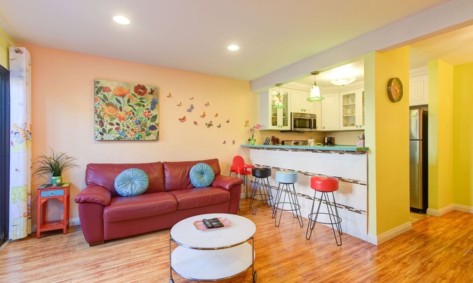 Hermosa Village House | Perfectly Located Walk to Disney with Great Amenities