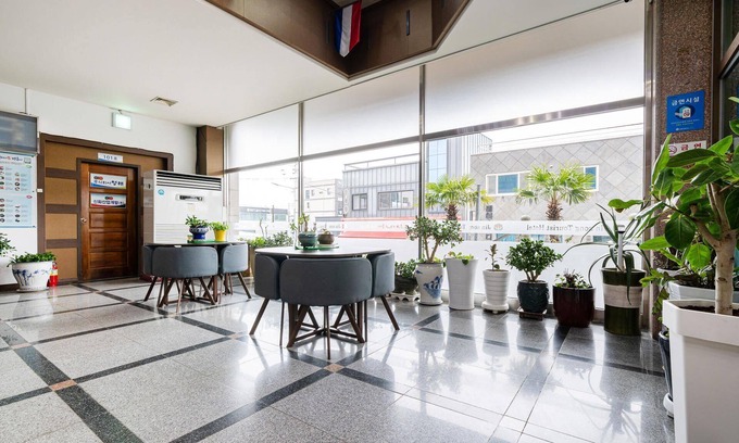 Wondo-ri Hotel | Eco-Friendly Jangheung Jinsong Tourist Hotel with Breakfast