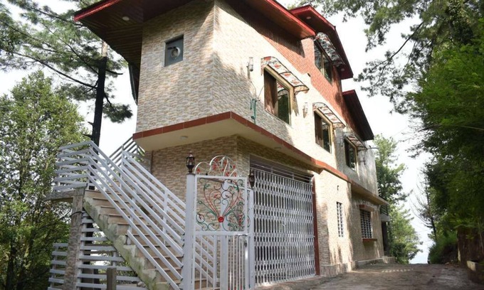 Murree Apartment | Explore Janjua Lodges and Apartments in Scenic Murree