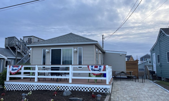 Breakwater Village Cottage | Cozy Oceanfront Getaway: Ideal for Fall & Winter Stays
