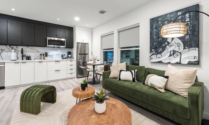 Oak Cliff Apartment | Japandi Style 1BR Escape w EV Charger, Bishop Arts