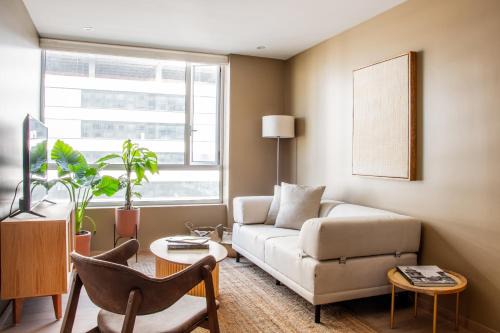Miguel Hidalgo Apartment | Elegant Japandi Style Apartment in Polanco with Pool