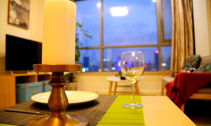 Pudong Apartment | Remarkable Japanese Style Apartment with Spa and Lake View