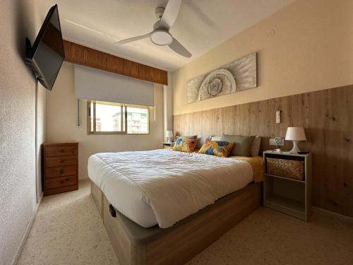 Grau i Platja Apartment | Beachside Retreat with WiFi, AC & Pool - 4 Star Rating
