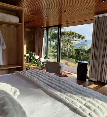 Bom Jardim da Serra Hotel | Experience Jardim das Pedras: Rated 10/10 with Hot Tub & Dining