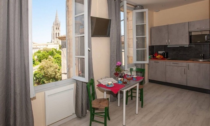 Saint-Emilion Apartment | Inviting Jardin des Ursulines in Heart of Saint-émilion