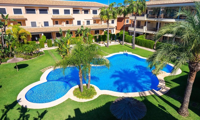 Platja de l'Arenal Apartment | Jardines de Niza: Oceanfront Retreat with Pool & Spa