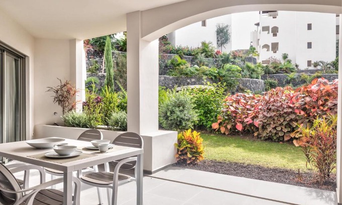 Palm-Mar House | Pool View Retreat at Jardines - Tabor, Rated 10/10 by Guests