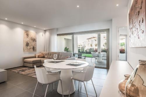 Palm-Mar House | Discover Jardines - Tisaya 02: Garden View Oasis Awaits