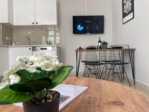 Alanya Apartment | Guest Favorite: Jasmin 3 with Pool & Family-Friendly Vibes