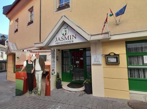 Murau Bed & Breakfast | Experience Comfort at Jasmin Privatzimmer - Pet Friendly Stay