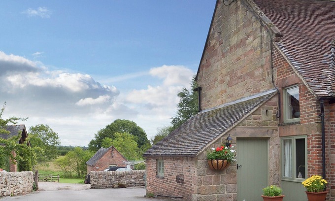 Middle Mayfield Cottage | Cozy 2 Bedroom Stay in Middle Mayfield near Ashbourne