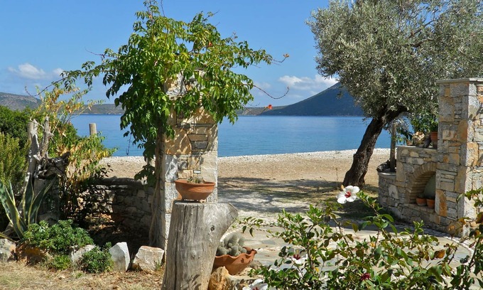 Steni Vala House | Unforgettable Stays at JASMINE - Flower Houses, Alonissos
