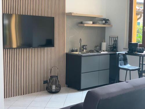 Capriate San Gervasio Apartment | Elegant Jasmine Garden Apartment - Family Friendly Retreat
