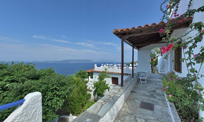 Xanthi Region House | Experience Jasmine Infinity: Panoramic Pool & Oceanfront Bliss