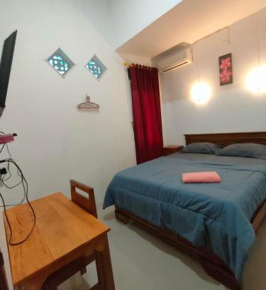 Mataram House | Kid-Friendly Jatisela Homestay with Kitchen & Great Reviews