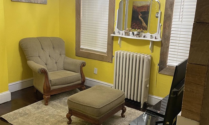 Scranton House | Elegant Jaunt House with Family-Friendly Amenities