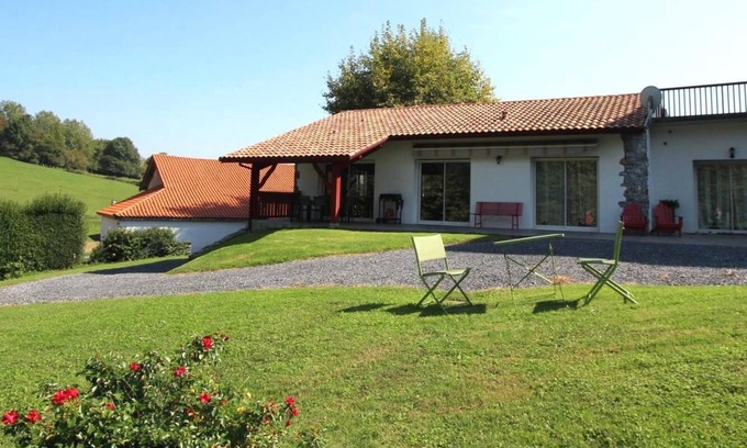 Saint-Esteben House | Top-Rated Jauregia - Saint-Esteben: Family-Friendly Stay