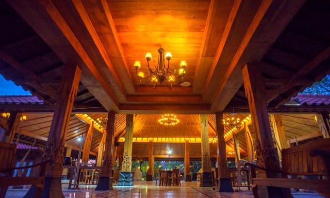 Ngaglik Hotel | Cozy Java Village Resort with Pool & Family-Friendly Perks