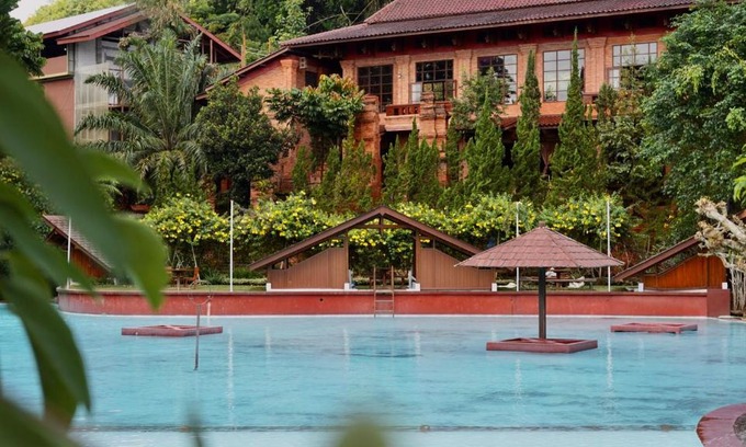 Karanganyar Hotel | Discover Jawa Dwipa Heritage Resort with Pool & Breakfast