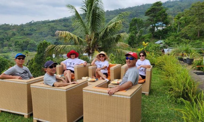 Moni House | Discover Jaya Hill Garden - 8.5/10 Rated Getaway
