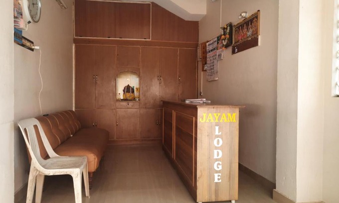 Kumbakonam Hotel | Family-Friendly Stay at Jayam Lodge with Great Amenities