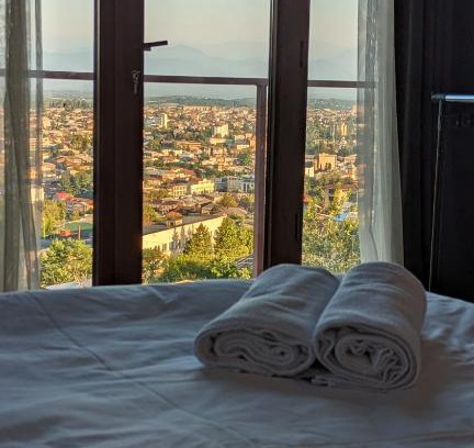 Kutaisi House | Pet-Friendly Jays with Breakfast and a 9.9 Guest Rating
