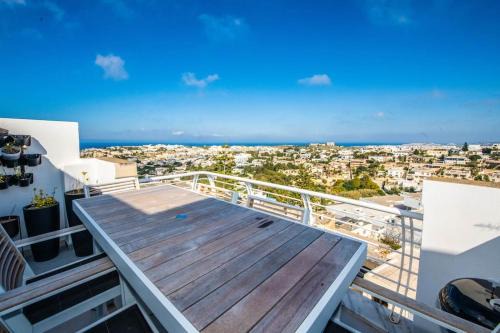 Mellieħa Heights Apartment | Experience Jaysky Penthouse on Etna Street - Rated 9.9/10