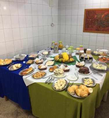 Machado Hotel | Pet-Friendly JC Palace Hotel with Breakfast & Hot Tub