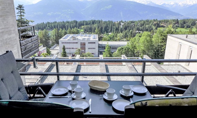 Montana Apartment | Relax at Jeanne d'Arc with Pool, Spa & Lake Views