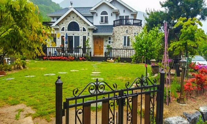 Jecheon House | Eco-Friendly Comfort at Jecheon Venezia Pension