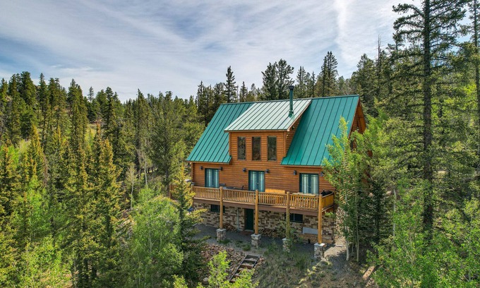 Indian Mountain Cabin | Mountain Retreat: Heart of the Rockies Cabin with Spa & Views