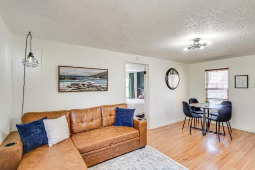 Jefferson City House | Inviting Jefferson City Bungalow with Hot Tub & Patio