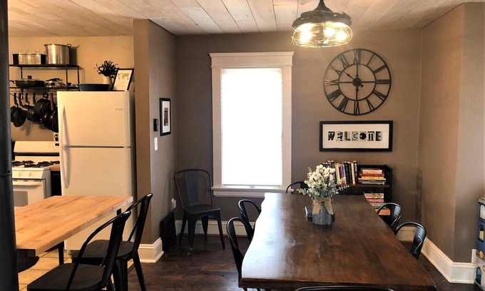 Medina House | Jefferson House Near the Square: Pet-Friendly Haven!