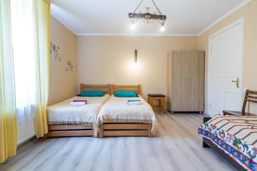 Bolnisi House | Welcoming Retreat at Jeffrey+: Pet-Friendly with Pool Access