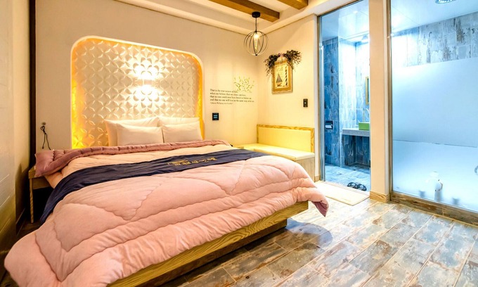 Jocheon Hotel | Eco-Friendly Jeju Gyorae Self Check-in Motel with Breakfast