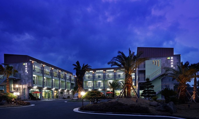 Seongsan Hotel | Discover Jeju Hue Resort: Family-Friendly Getaway Awaits