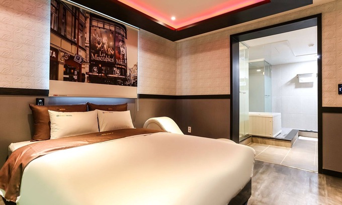 Downtown Hotel | Eco-Friendly Jeju Moira Self Check-in Motel with Breakfast
