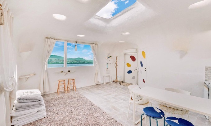 Jocheon House | Family-Friendly Getaway at Jeju Mulgogi Pension