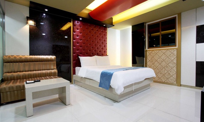 Aewol Hotel | Eco-Friendly Stay at Jeju Queen Self Check-in Motel